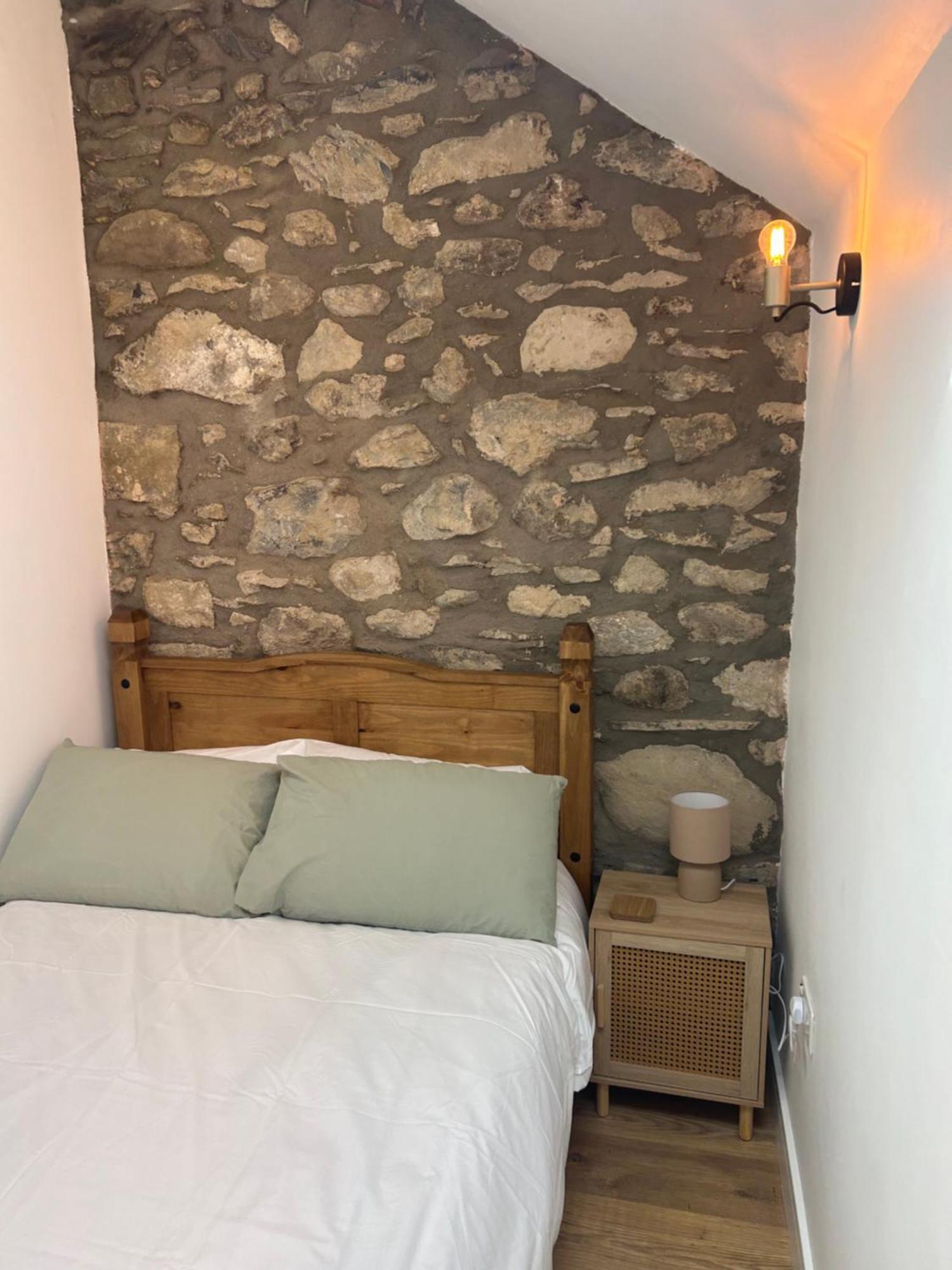 Cosy Modern Miners Cottage Llanllechid Exterior foto